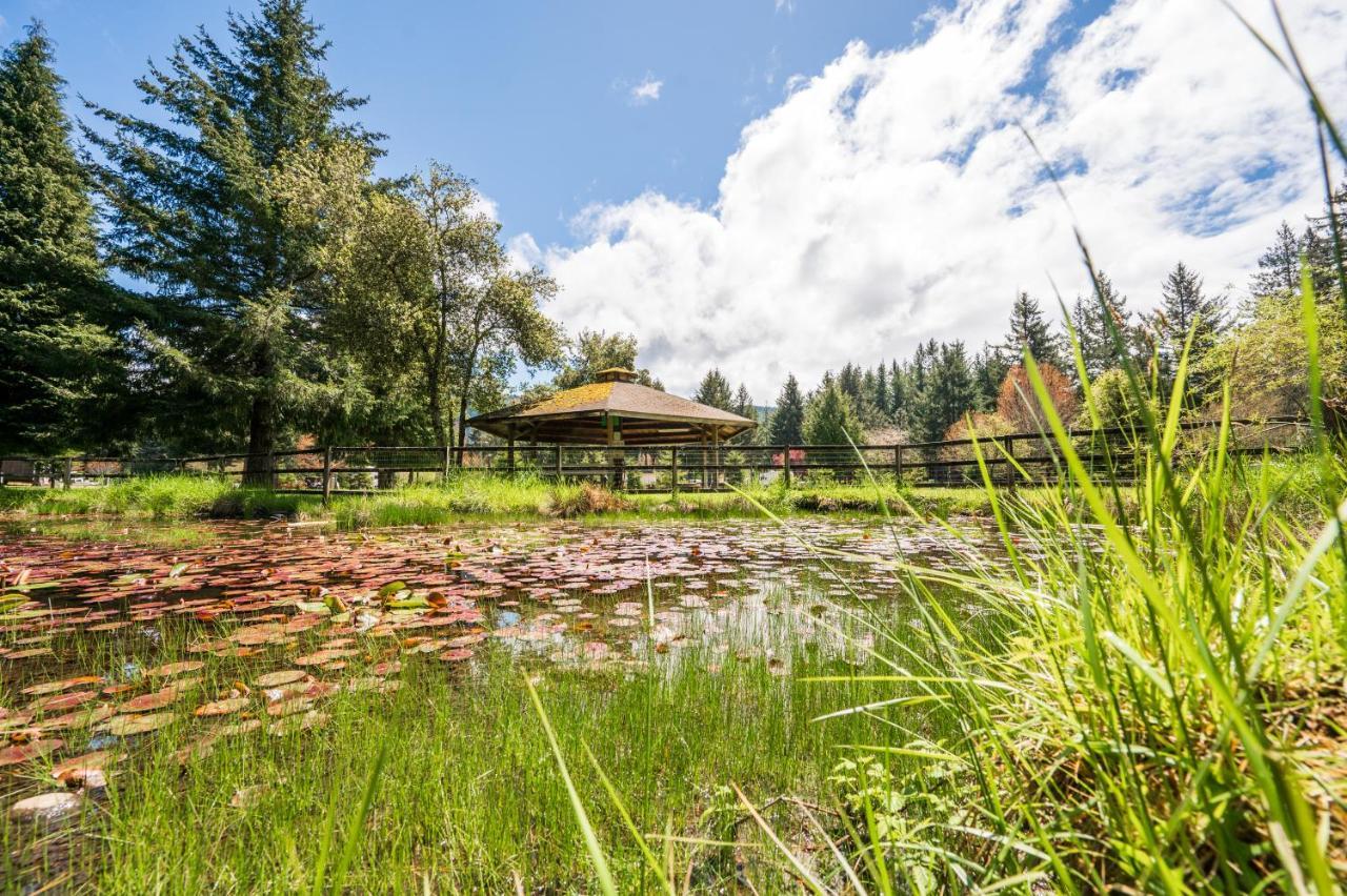 Redwood Meadows Rv Resort Crescent City Exterior photo